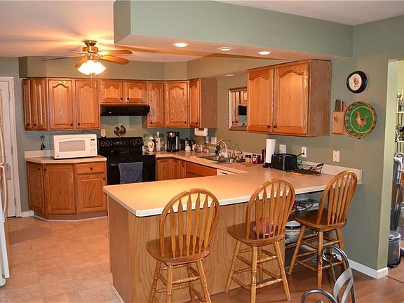 5th image of 25434 Briarwood Ln