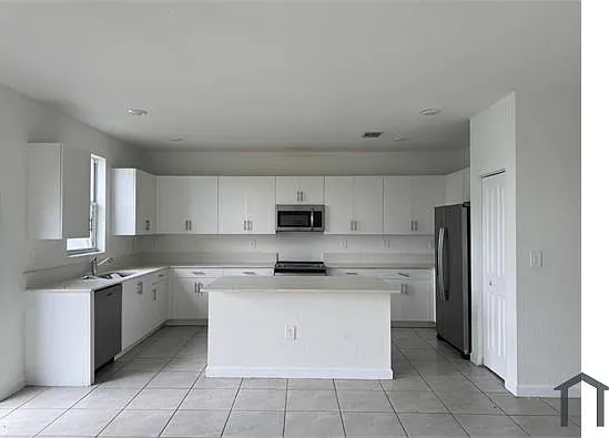 21167 SW 127th Ct — Photo 5