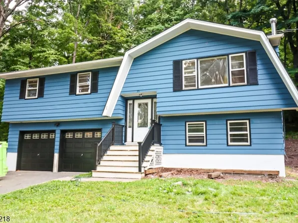 95 Longwood Lake Rd, Jefferson Twp., NJ 07438
