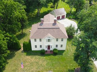 1688 Main St, South Windsor, CT 06074