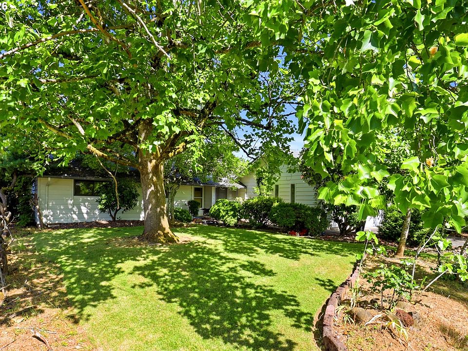 1st image of 1110 NE 98th Ave