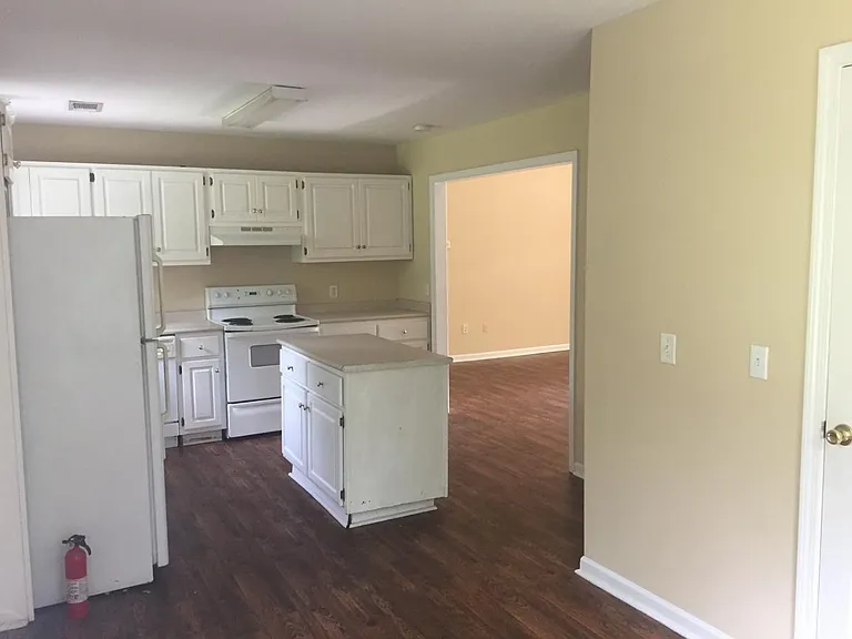 5606 Landings Pkwy — Photo 9
