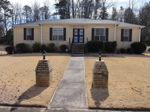 4996 Shannon Dr, Adamsville, AL 35005