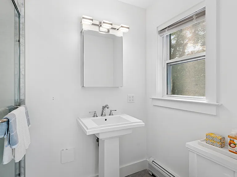 70 Middle Pond Rd #15 — Photo 14