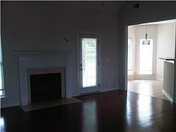 3rd image of 554 Willowhill Cir