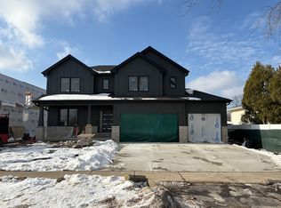 11036 Austin Ave, Chicago Ridge, IL 60415