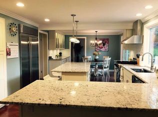 8021 SE 65th St, Mercer Island, WA 98040