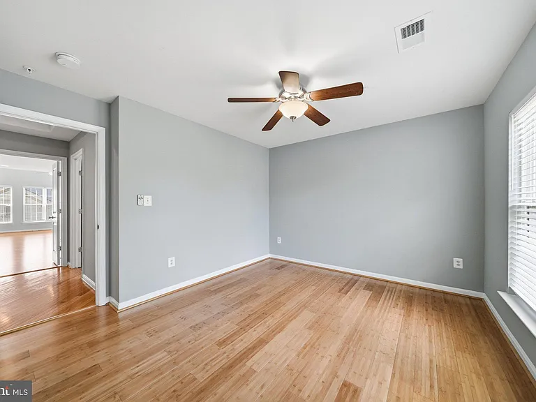 13131 Clarksburg Square Rd — Photo 31