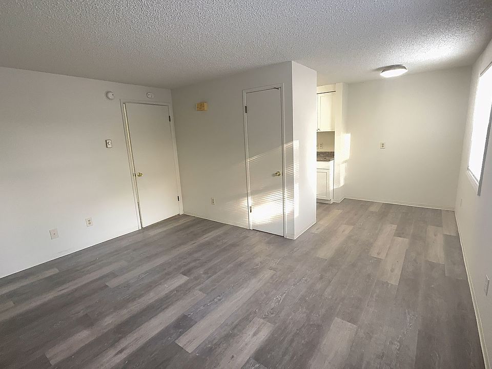 1st image of 811 Bennett Ave APT 8