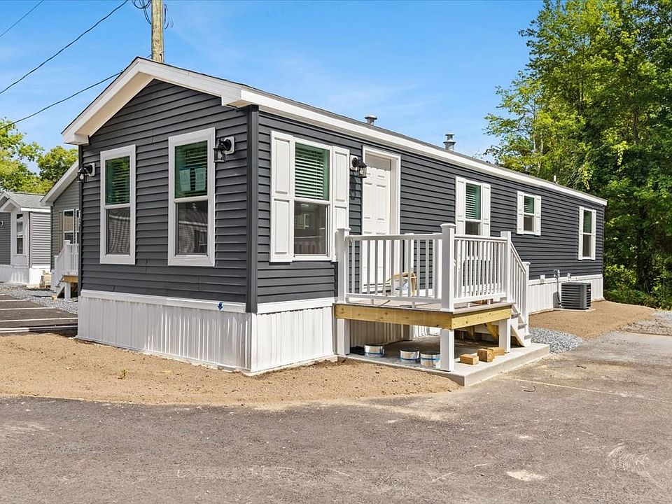 1st image of 1540 Broadway Trlr 19