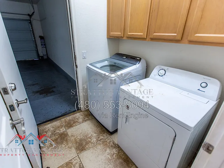 42322 W Lunar St — Photo 23