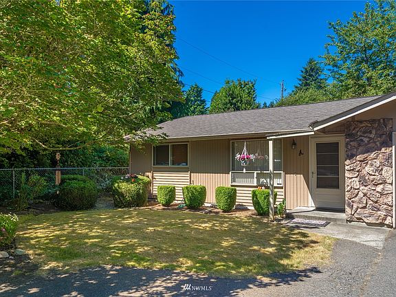 4th image of 3534 67th Avenue W #A&B