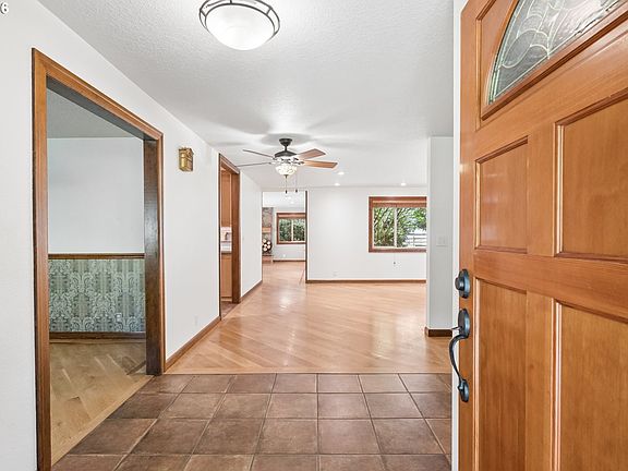 5th image of 33670 McKenzie View Dr