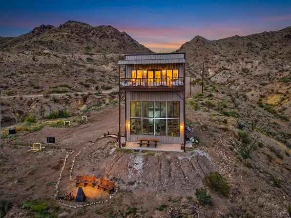 700 Gate 9 Rd, Terlingua, TX 79852