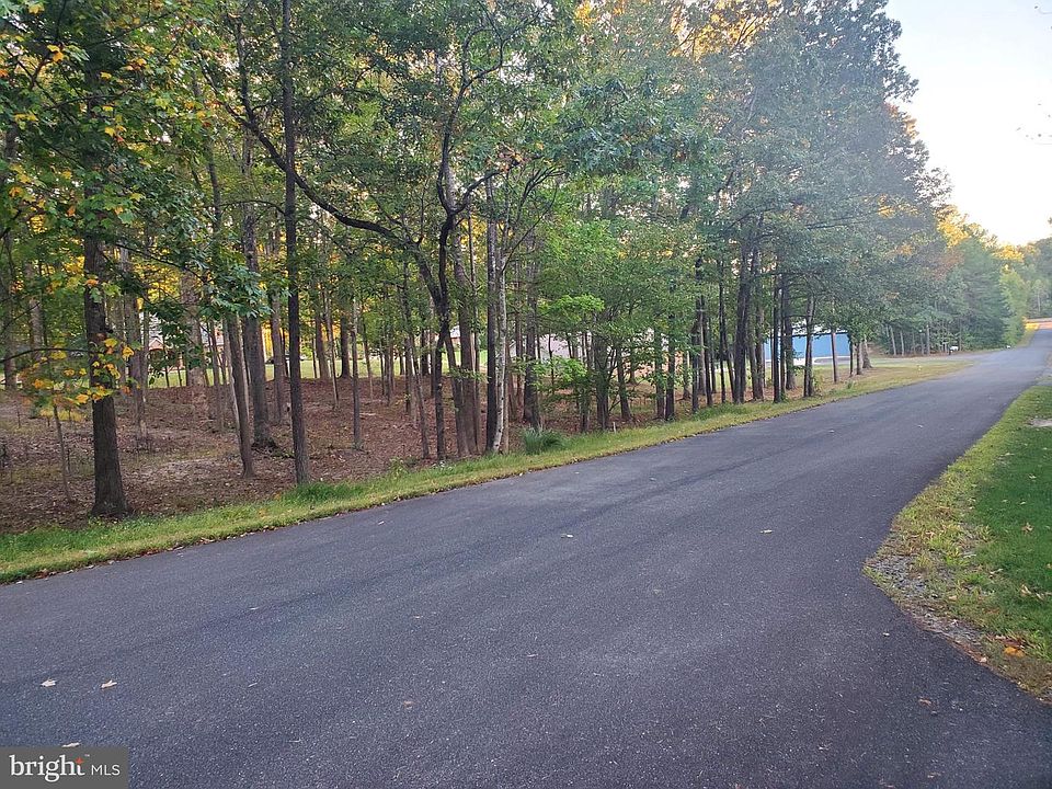 1st image of 50 Piper Pl