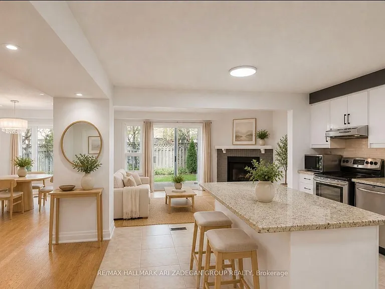 60 Carl Tennen St — Photo 13
