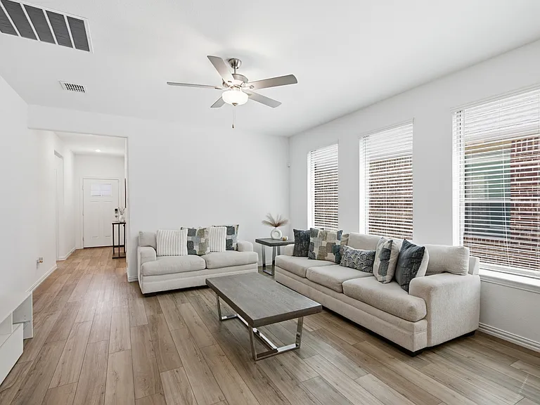 1121 Western Yarrow Ave — Photo 10