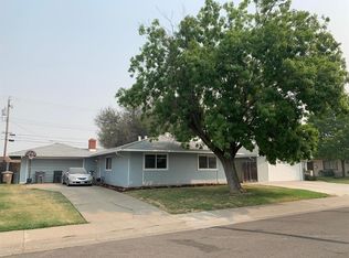 8853 Halverson Dr, Elk Grove, CA 95624