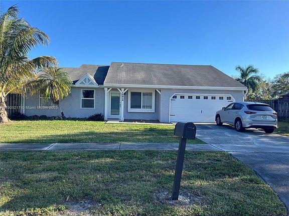 5th image of 15916 E Wind Cir #1