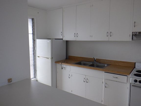 5th image of 963 Kilauea Ave APT 304