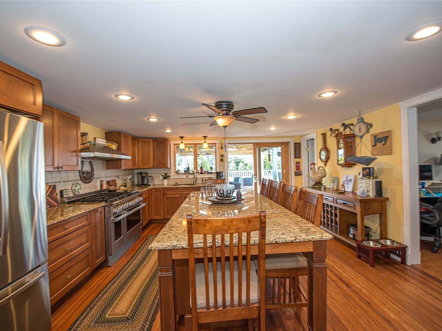 84 Prospect Street, Babylon, NY 11702 Zillow