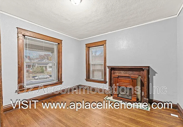3523 Saint John Ave — Photo 5