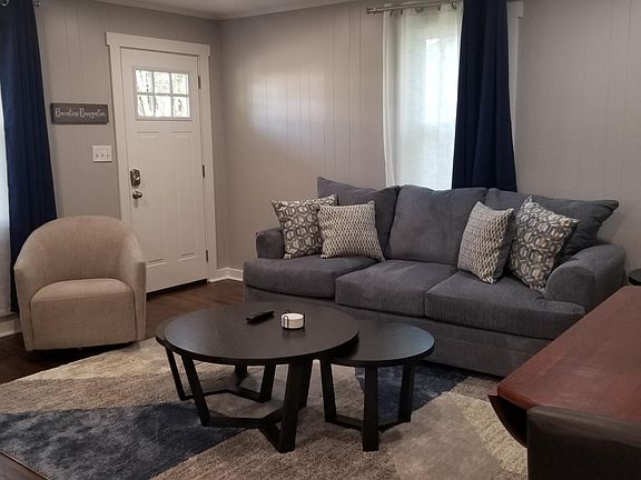 3rd image of 4 Bigby St