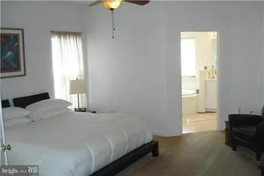 1114 Anderson St — Photo 9