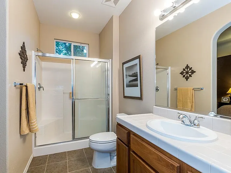 632 W Fontaine Ln — Photo 14