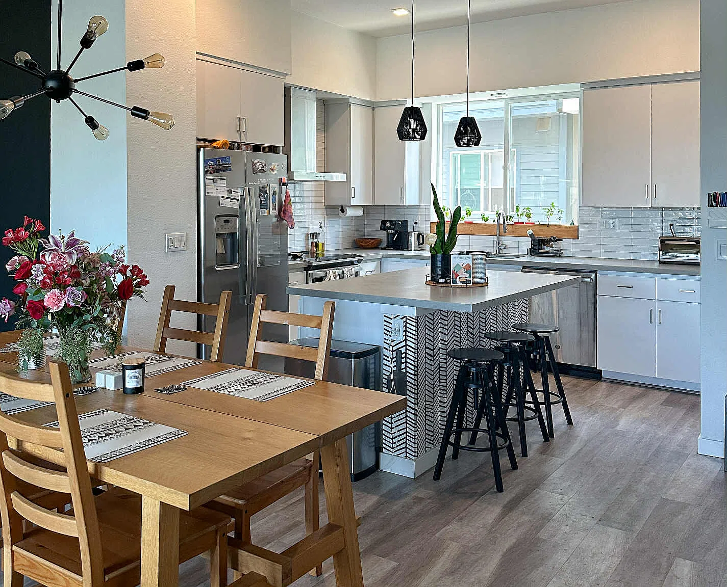 2 bed, 1618 sqft, $3,200 — Photo 3