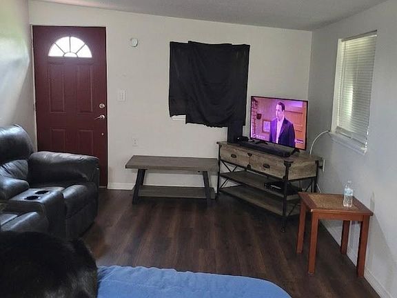 5th image of 3013 LAUREL AVENUE