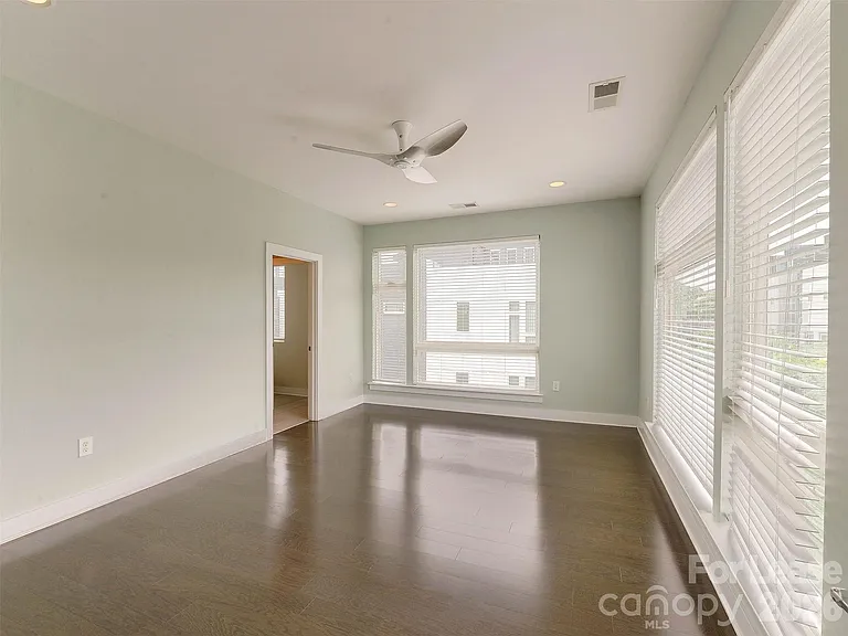 3115 Robeline Ln — Photo 28