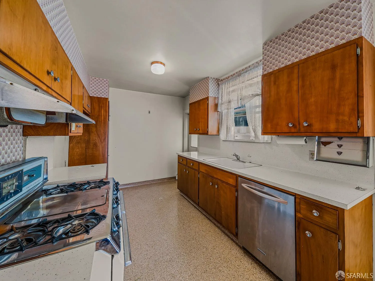 3730 Divisadero St - Photo 10