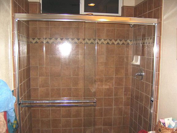 downst. shower