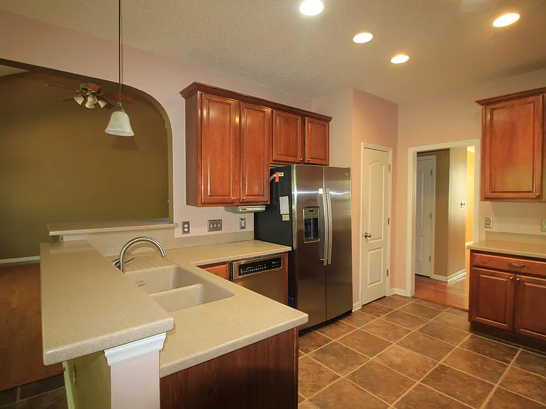3117 Cregler Dr — Photo 8