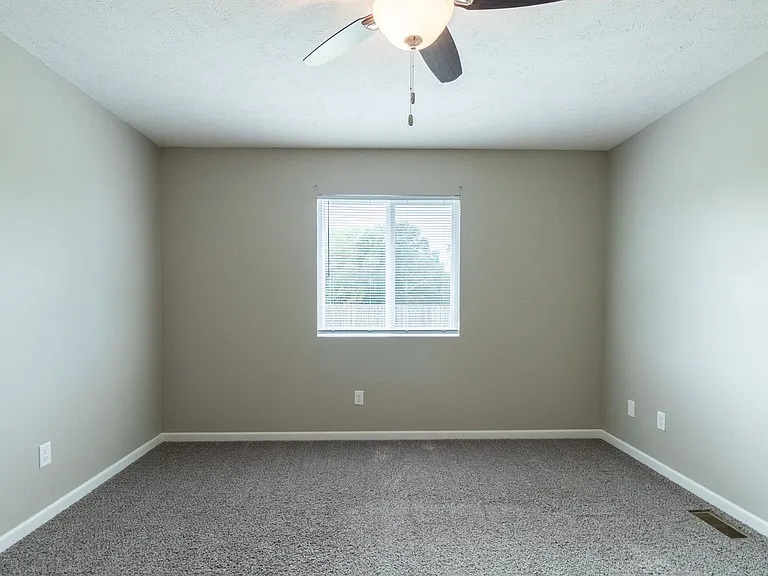 6241 Whitewater Ln — Photo 24