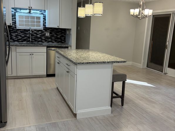 44693 White Oak Ct #514