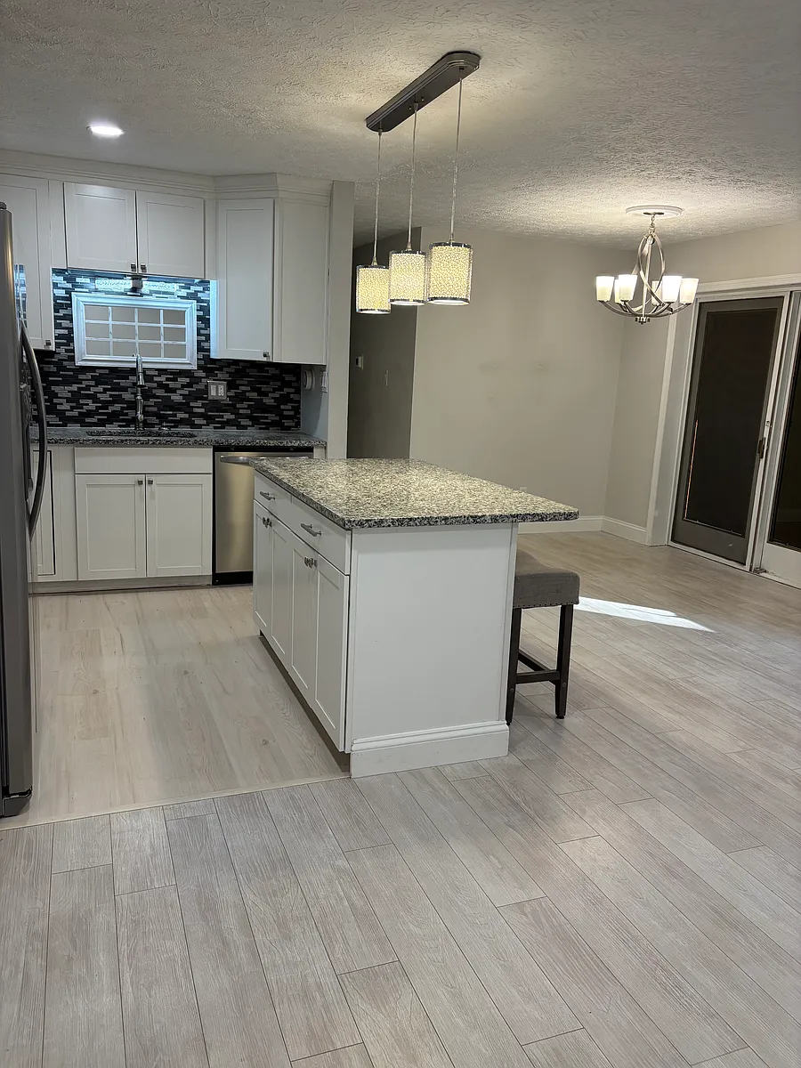 Photo 2 of 17 - 44693 White Oak Ct #514 - California, MD Building Photo - 44693 White Oak Ct #514