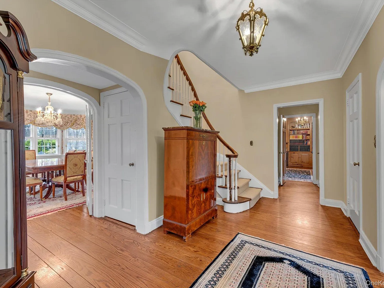 5 bed, 6.0 bath, 5411 sqft, $15,500 — Photo 4