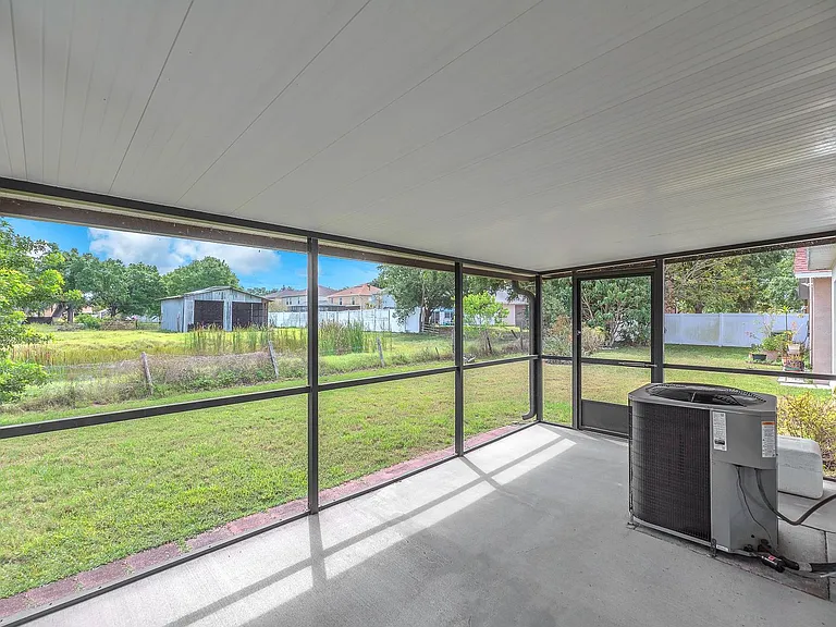 6760 Waterton Dr — Photo 20