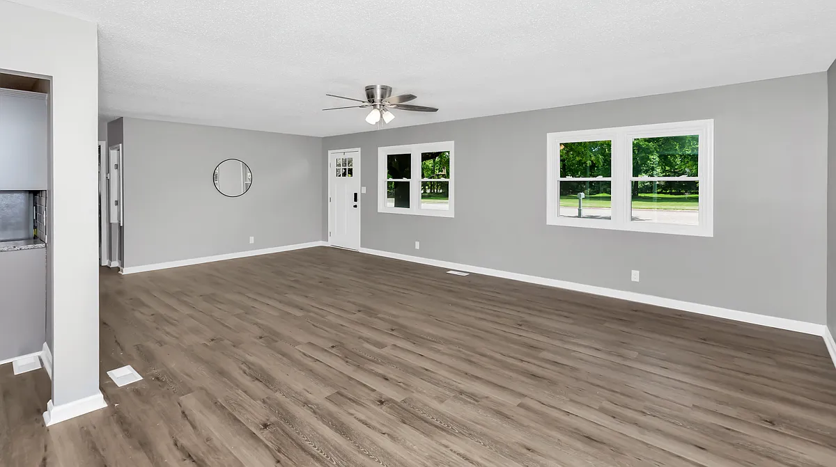 2406 Shady Lane Dr NW — Photo 3