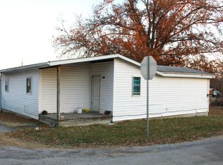 463 Los Angeles Rd, Carbondale, IL 62901