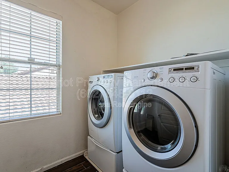 2078 E Flint St — Photo 40