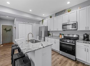 614 Horn Ave, Saint Louis, MO 63125