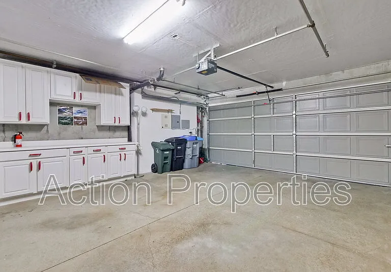 158 Holly Ct — Photo 43