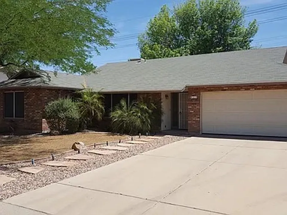 921 W Naranja Ave