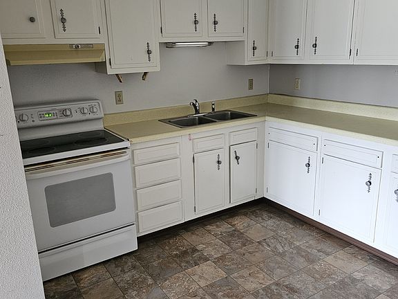 4th image of 407 S Madison St Unit 6
