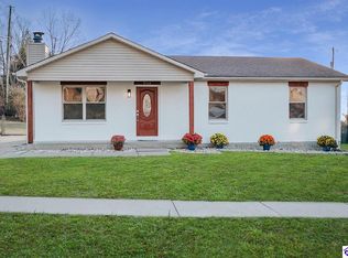 858 Shelby Ave, Radcliff, KY 40160