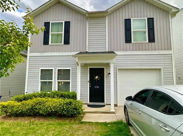 1745 Sandersted Village Cir, Winston Salem, NC 27103