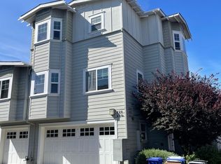 220 Valley Oak Dr, Napa, CA 94558